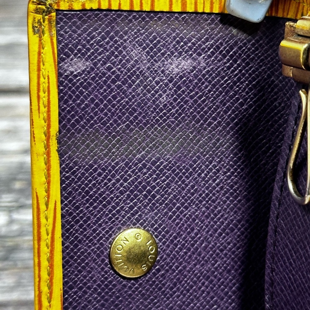 Louis Vuitton Authentic Vintage Yellow Purple Epi 6-Key Holder - Picture 13 of 16
